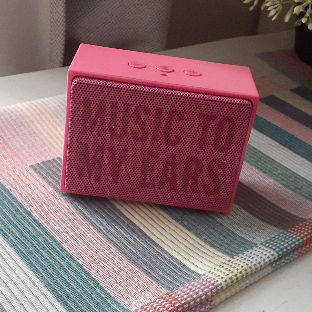 Kate Spade Mini Speaker